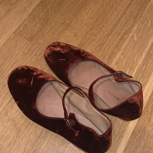 Mary Jane Flats in Rust Size 38